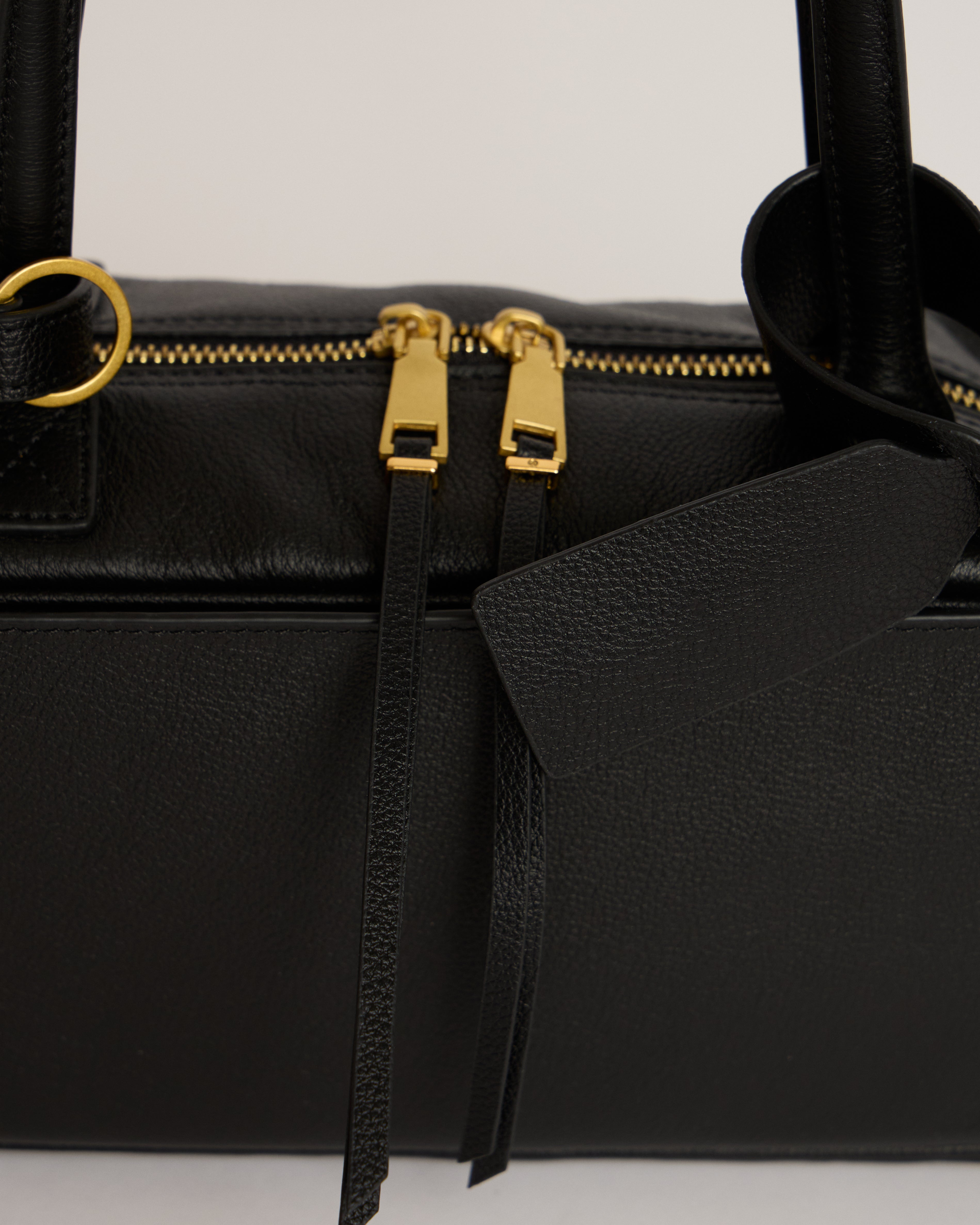 LEA BAG - BLACK
